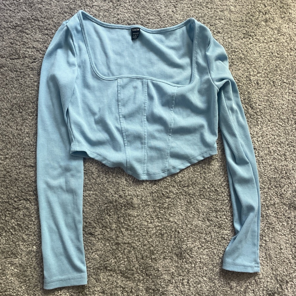 Cute Light Blue Ribbed Long-Sleeve Cropped Top